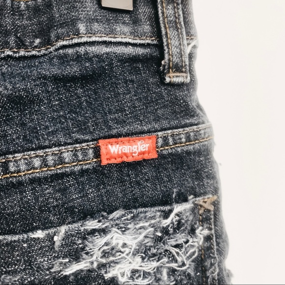 Wrangler Distressed Denim Shorts - Picture 5 of 5